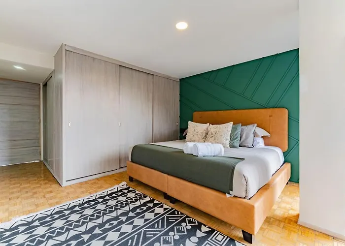 Apartamento Mid-century Gem Prime Location Near Dining & Shops *